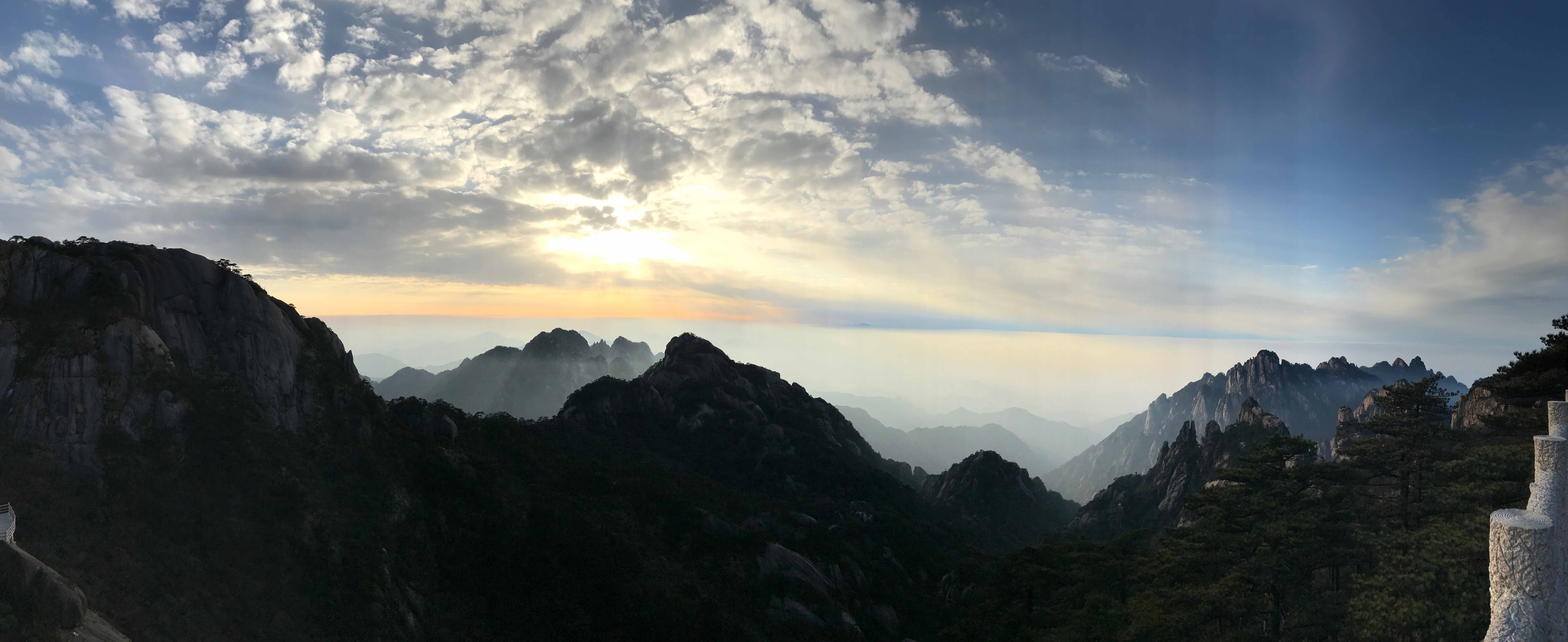 Huang-Shan-Panorama-01