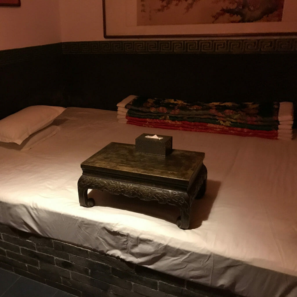 Pingyao-Guesthouse-Bed